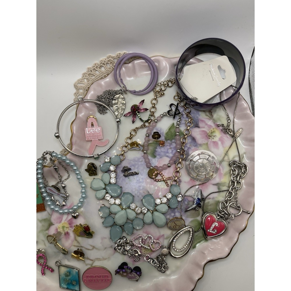 Mixed Lot Costume Jewelry, Necklaces, Pins, Bracelets, Cuffs